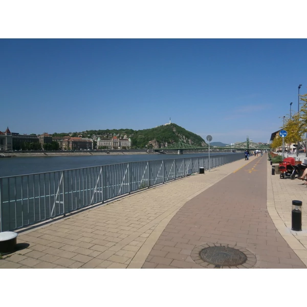 Dunaparti kerékpártúra Budapesten