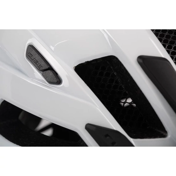 Fejvédő CUBE STEEP glossy white, M méret