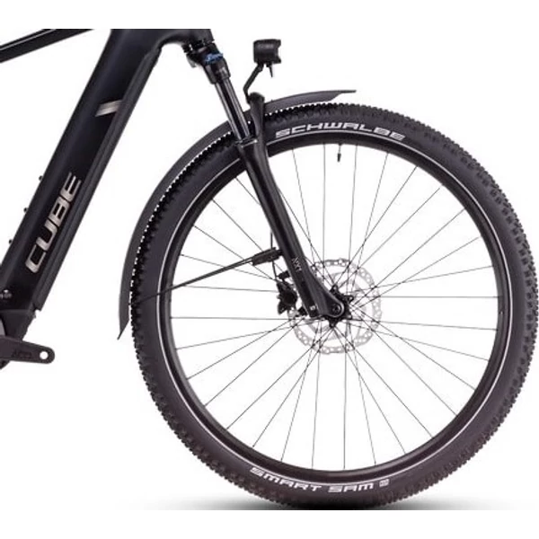 CUBE Nuride Hybrid Pro 600 Allroad elektromos kerékpár férfi vázzal fekete színben