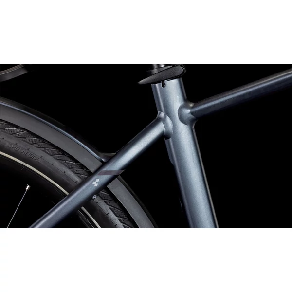 CUBE Touring Hybrid Pro 625 elektromos kerékpár (625Wh, metallicgrey'n'chrome)