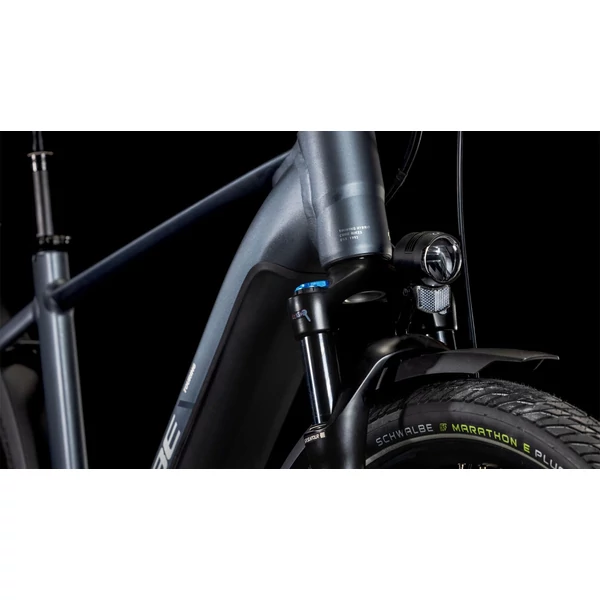 CUBE Touring Hybrid Pro 625 elektromos kerékpár (625Wh, metallicgrey'n'chrome)