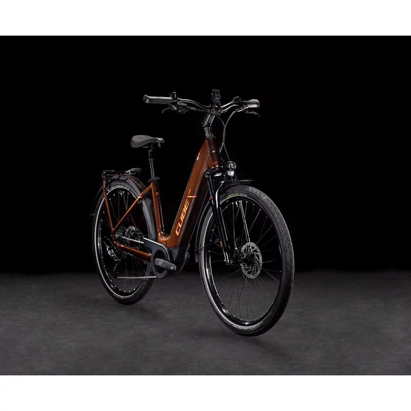CUBE Touring Hybrid Pro 625 elektromos kerékpár (625Wh, cinnamon'n'orange)