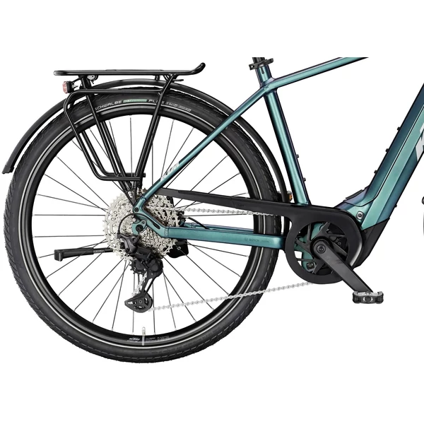 KTM Macina Style 810 elektromos kerékpár türkiz színben férfi vázzal
