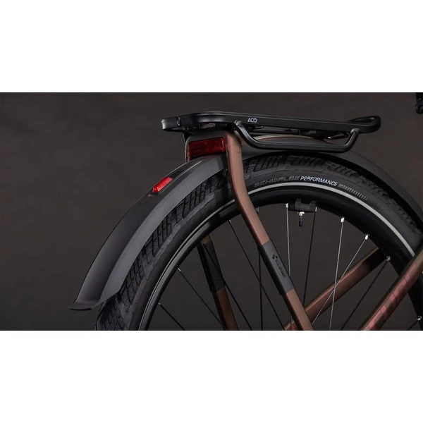 CUBE Kathmandu Hybrid Pro 800 elektromos kerékpár komfort vázzal barna színben