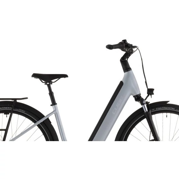 CUBE Supreme Hybrid Comfort ONE 600 elektromos kerékpár komfort vázzal