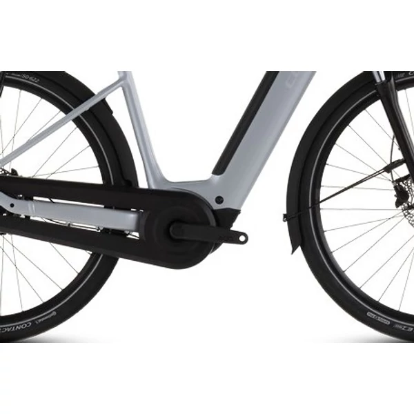 CUBE Supreme Hybrid Comfort ONE 600 elektromos kerékpár komfort vázzal