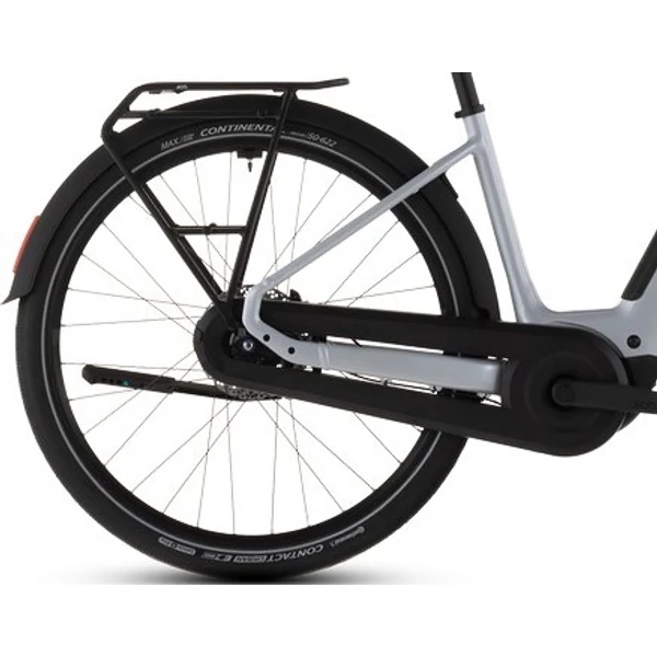 CUBE Supreme Hybrid Comfort ONE 600 elektromos kerékpár komfort vázzal