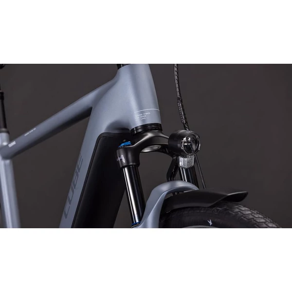 CUBE Touring Hybrid Pro 800 elektromos kerékpár férfi vázzal szürke színben