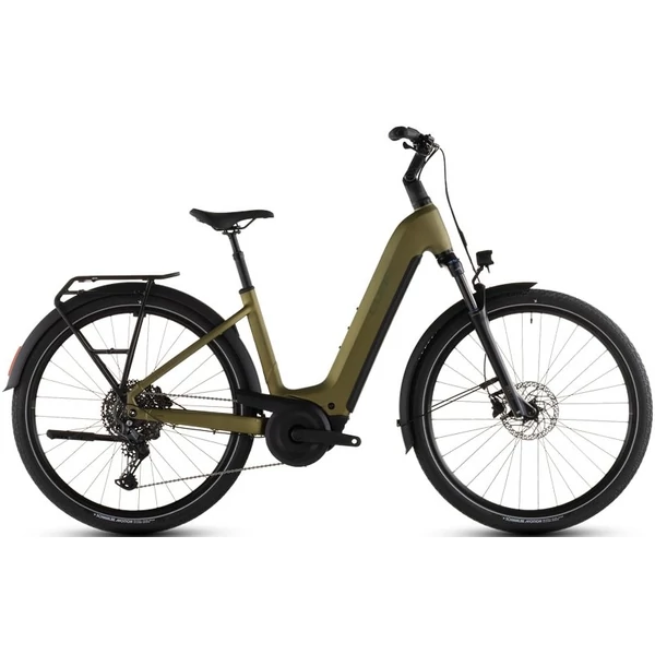 Cube Touring Hybrid Pro 800 elektromos kerékpár túrázáshoz komfort vázzal arany színben