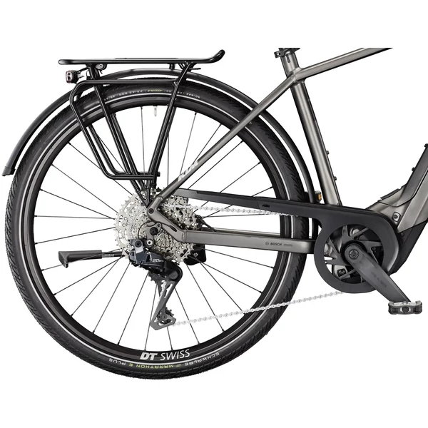 KTM Macina Style 810 elektromos kerékpár szürke színben férfi vázzal
