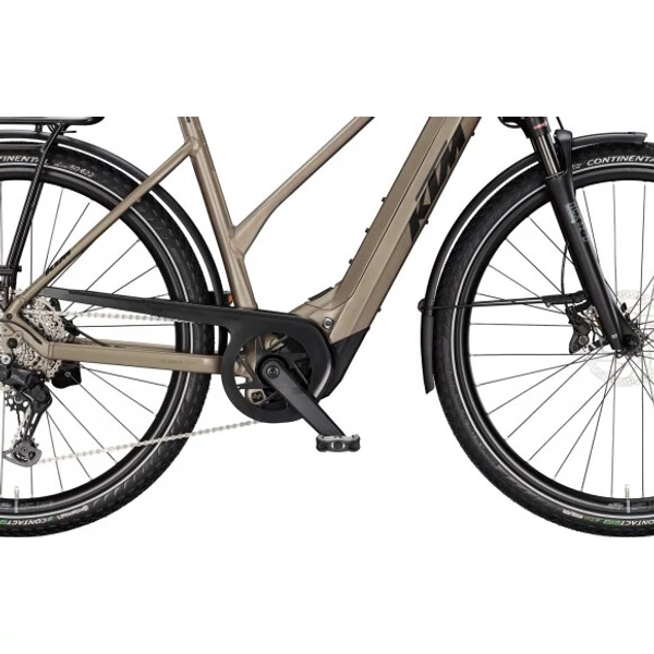 KTM Macina Style 830 elektromos kerékpár női vázzal barna színben